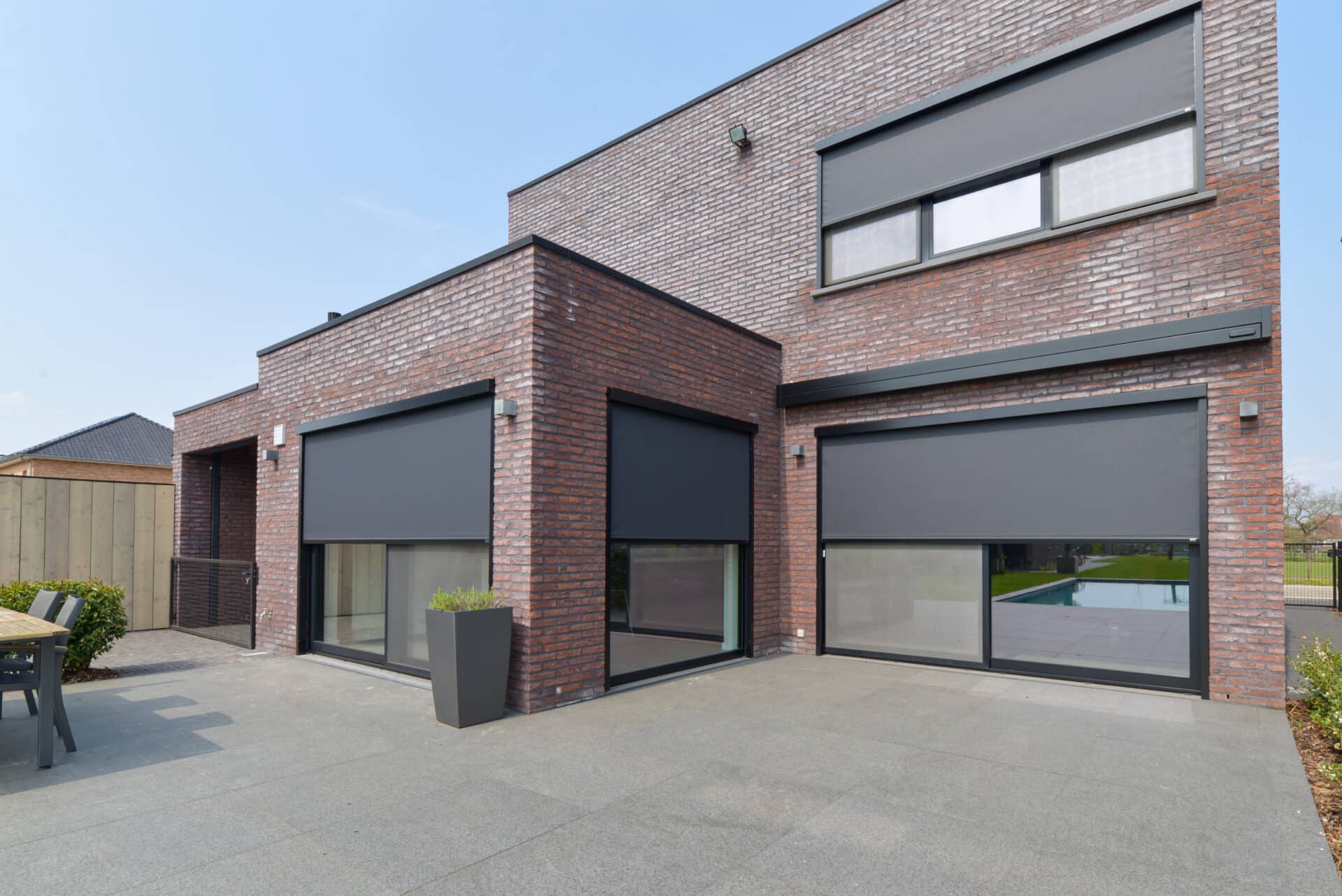 Voorzetscreen zonwering