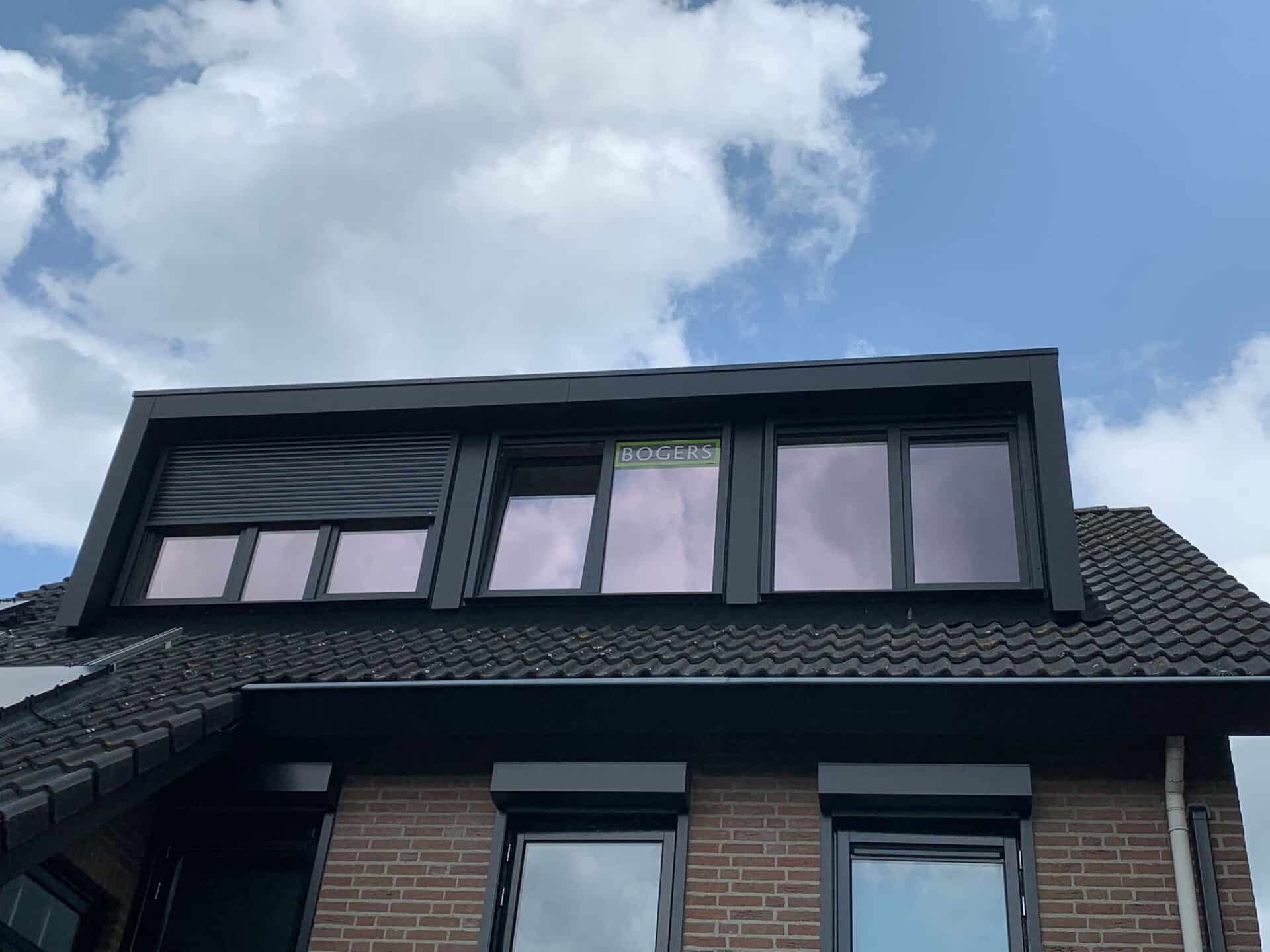 kaderdakkapel met rolluik